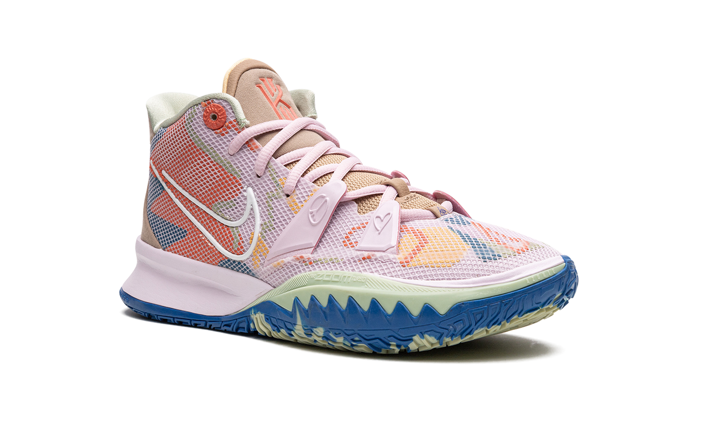 Kyrie 7