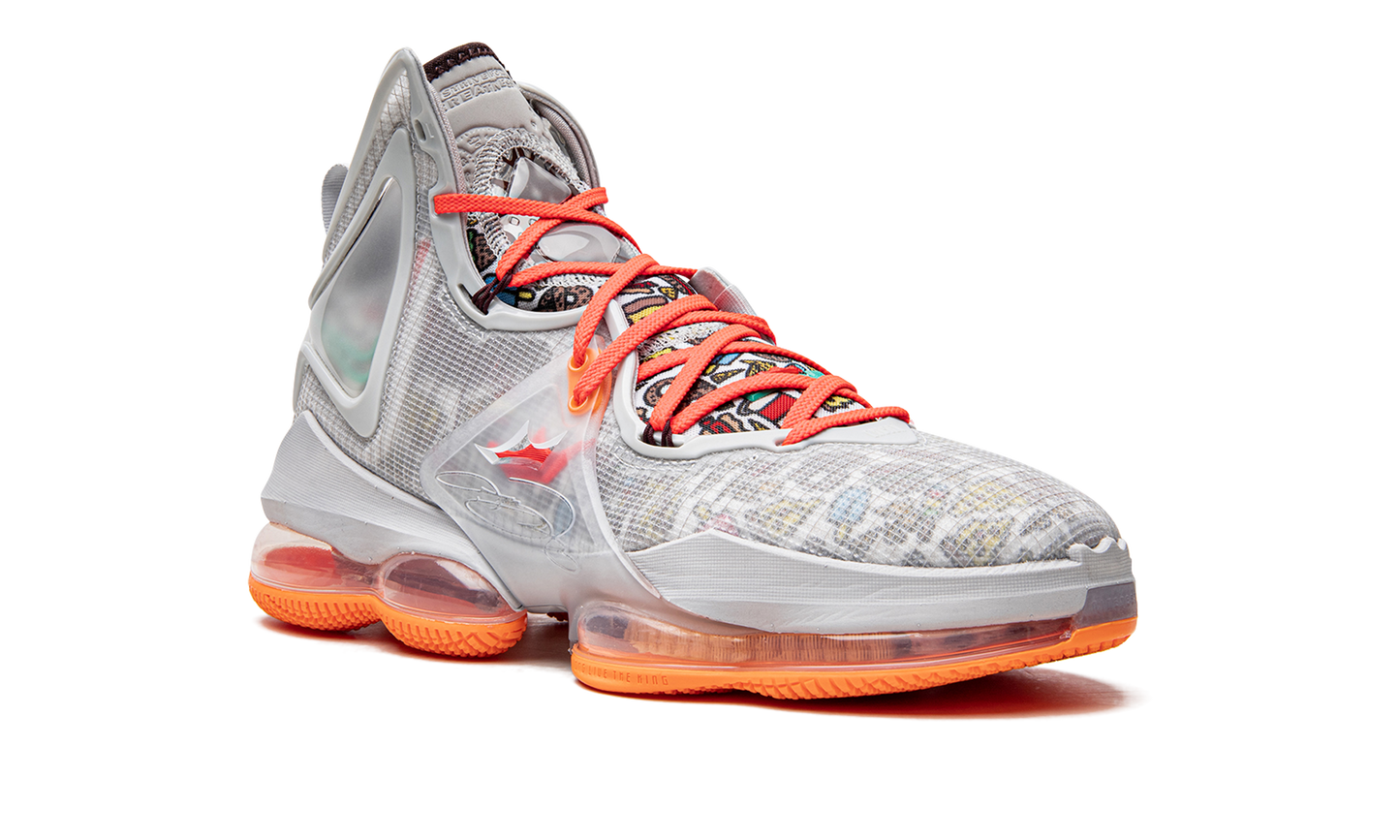 LeBron 19 "Fast Food"