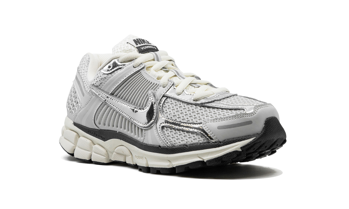 Zoom Vomero 5 "Chrome"