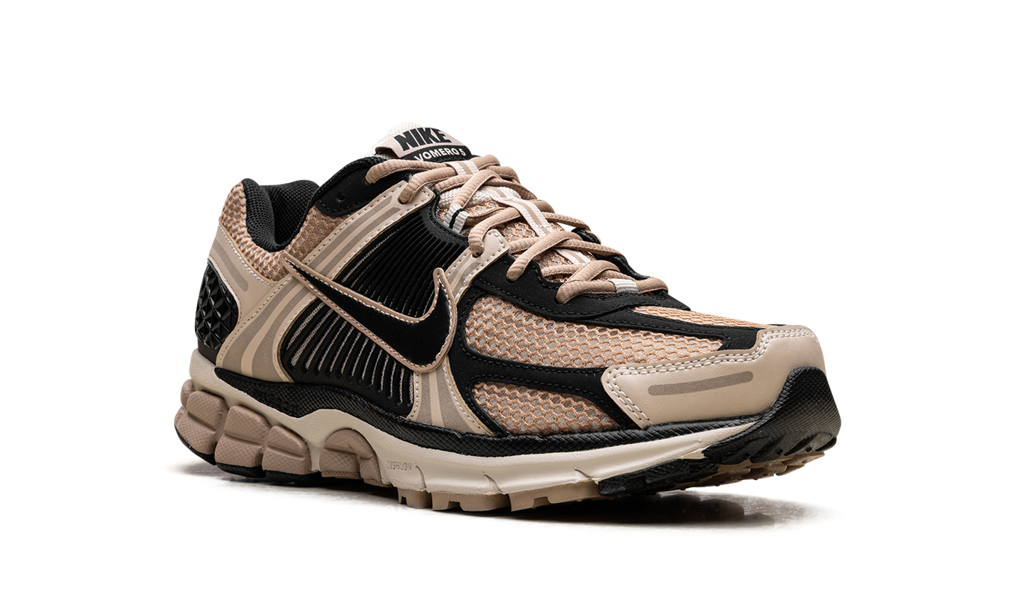 Zoom Vomero 5 WMNS "Sanddrift"