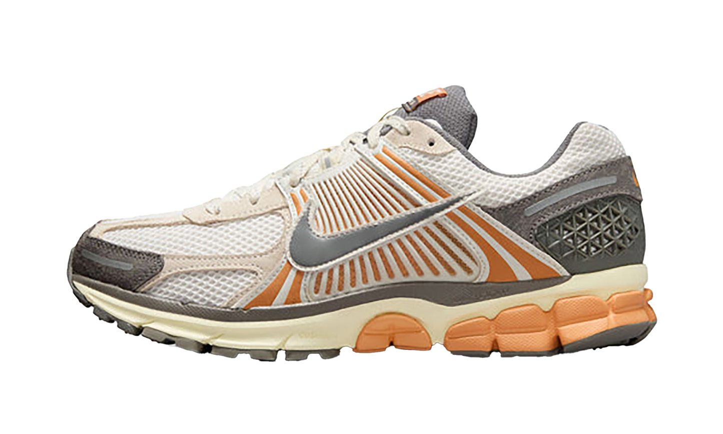 Zoom Vomero 5 "Copper Moon"