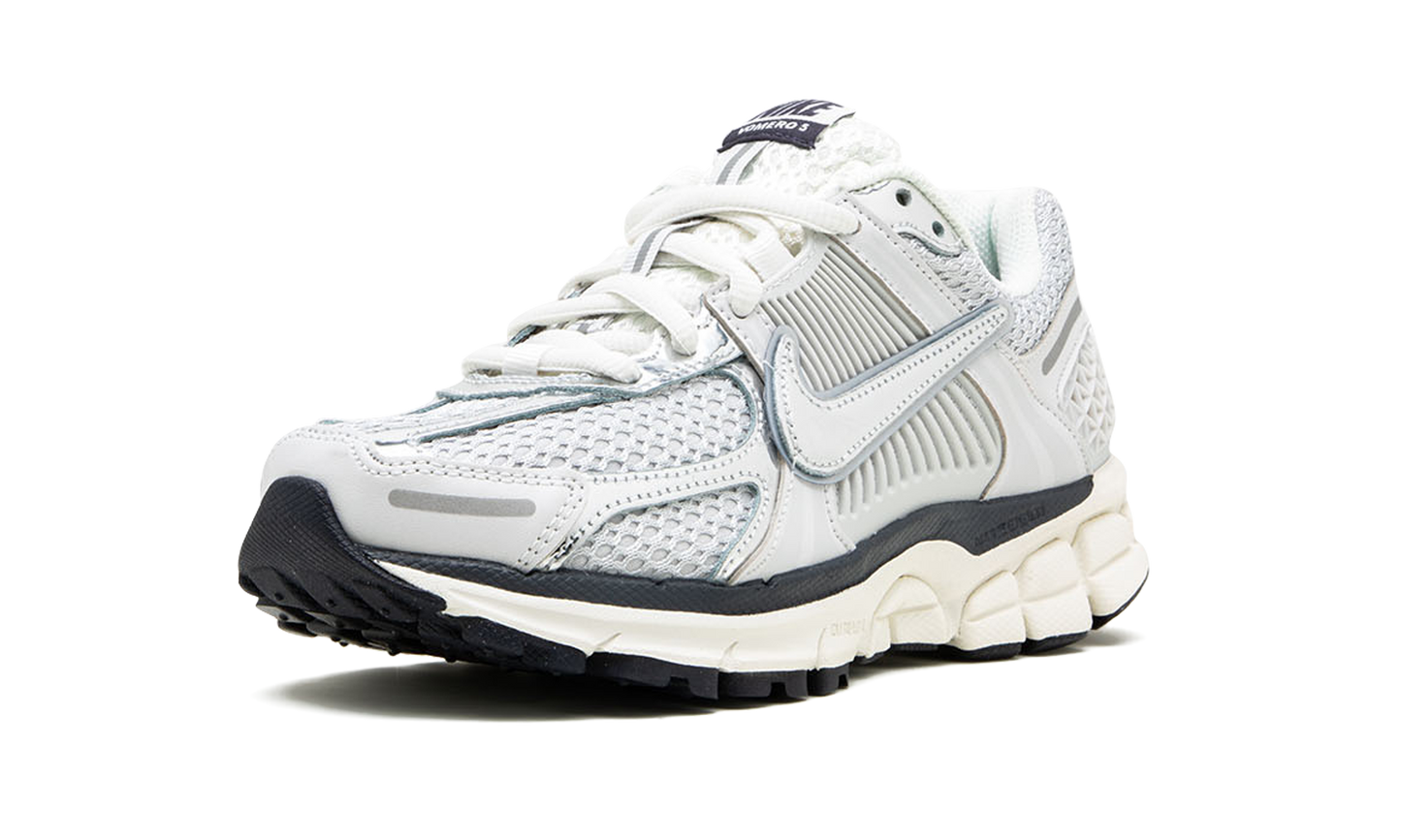 VOMERO 5 MNS WMNS "Photon Dust"