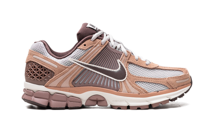 Zoom Vomero 5 "Dusted Clay"