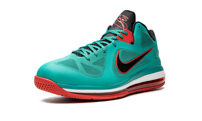 LeBron 9 Low "Reverse Liverpool"