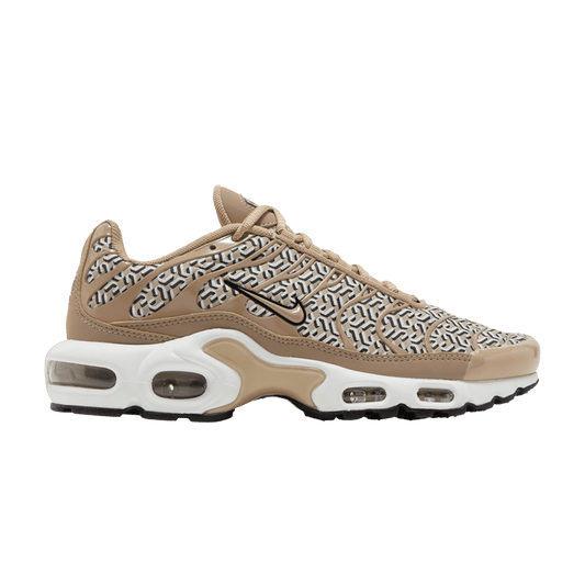 Nike Air Max Plus United in Victory (Women's)