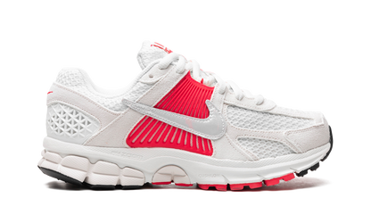 Air Zoom Vomero 5 WMNS "Siren Red"