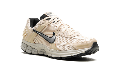 Zoom Vomero 5 WMNS "Pearl White"