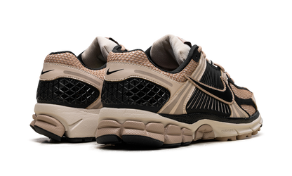 Zoom Vomero 5 WMNS "Sanddrift"