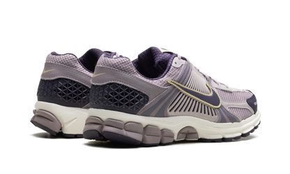 Zoom Vomero 5 "Platinum Violet"