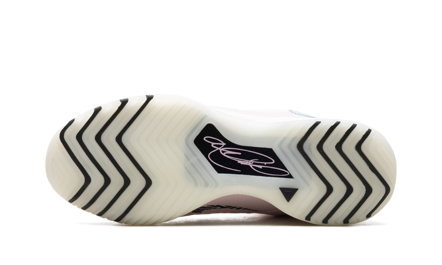 Zoom LeBron NXXT Genisus "Pink Sail"