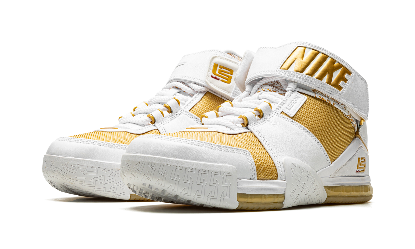 LeBron 2 "Maccabi Tel Aviv"