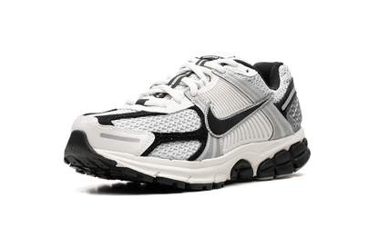 Zoom Vomero 5 "Photon Dust Black"