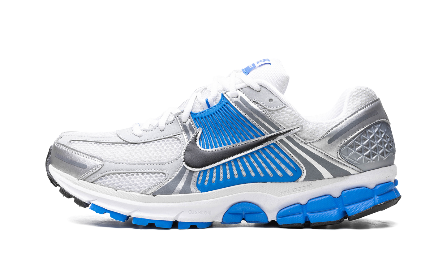 Zoom Vomero 5 "Metallic Silver/Photo Blue"