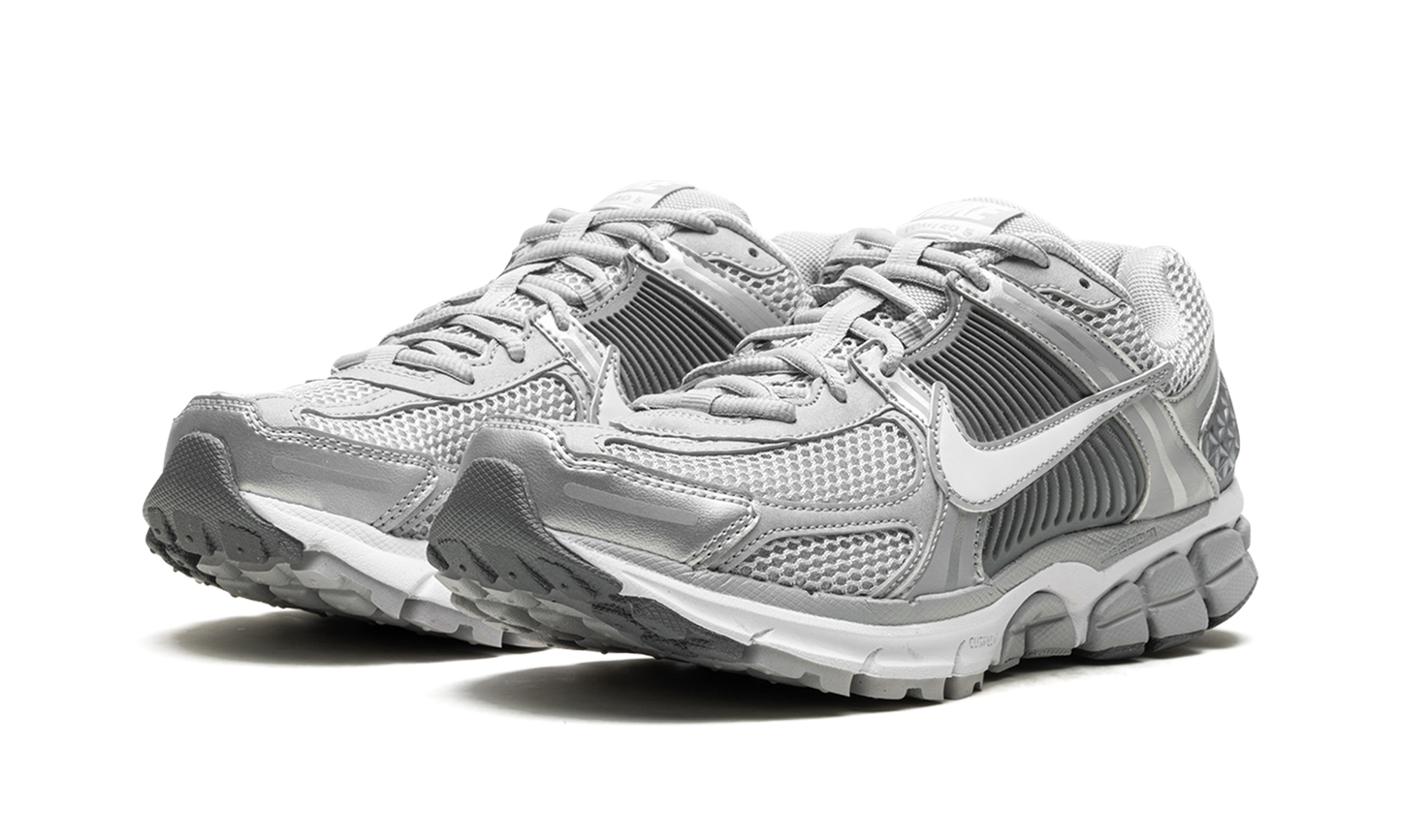 Zoom Vomero 5 "Cool Grey"