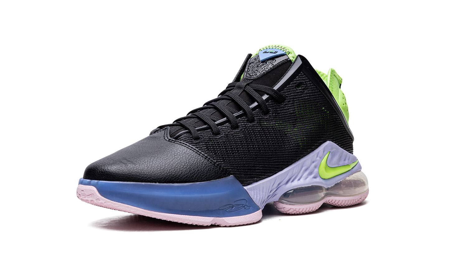 LeBron 19 Low "Black / Ghost Green"