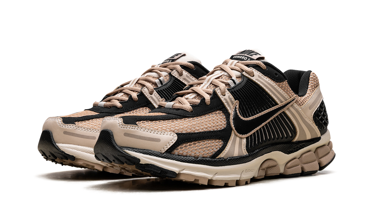 Zoom Vomero 5 WMNS "Sanddrift"