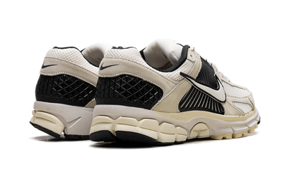 Zoom Vomero 5 "Alabaster Black"