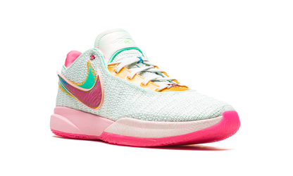 LeBron 20 "Time Machine"