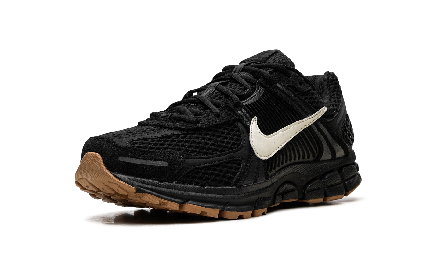Zoom Vomero 5 "Black Gum"