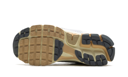Zoom Vomero 5 WMNS "Summit White Pure Platinum"