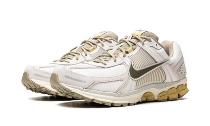 Zoom Vomero 5 "Light Bone/Medium Olive"