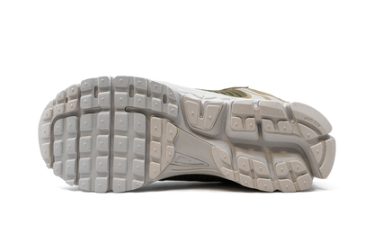 Zoom Vomero 5 "Neutral Olive"