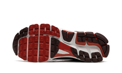 ZOOM VOMERO 5 WMNS "Team Red"