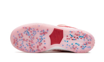 SB Dunk Low Pro "StrangeLove"