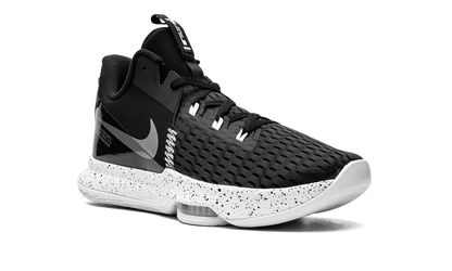LeBron Witness V