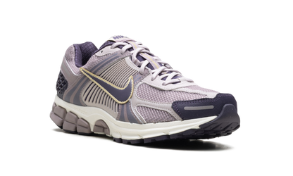 Zoom Vomero 5 "Platinum Violet"