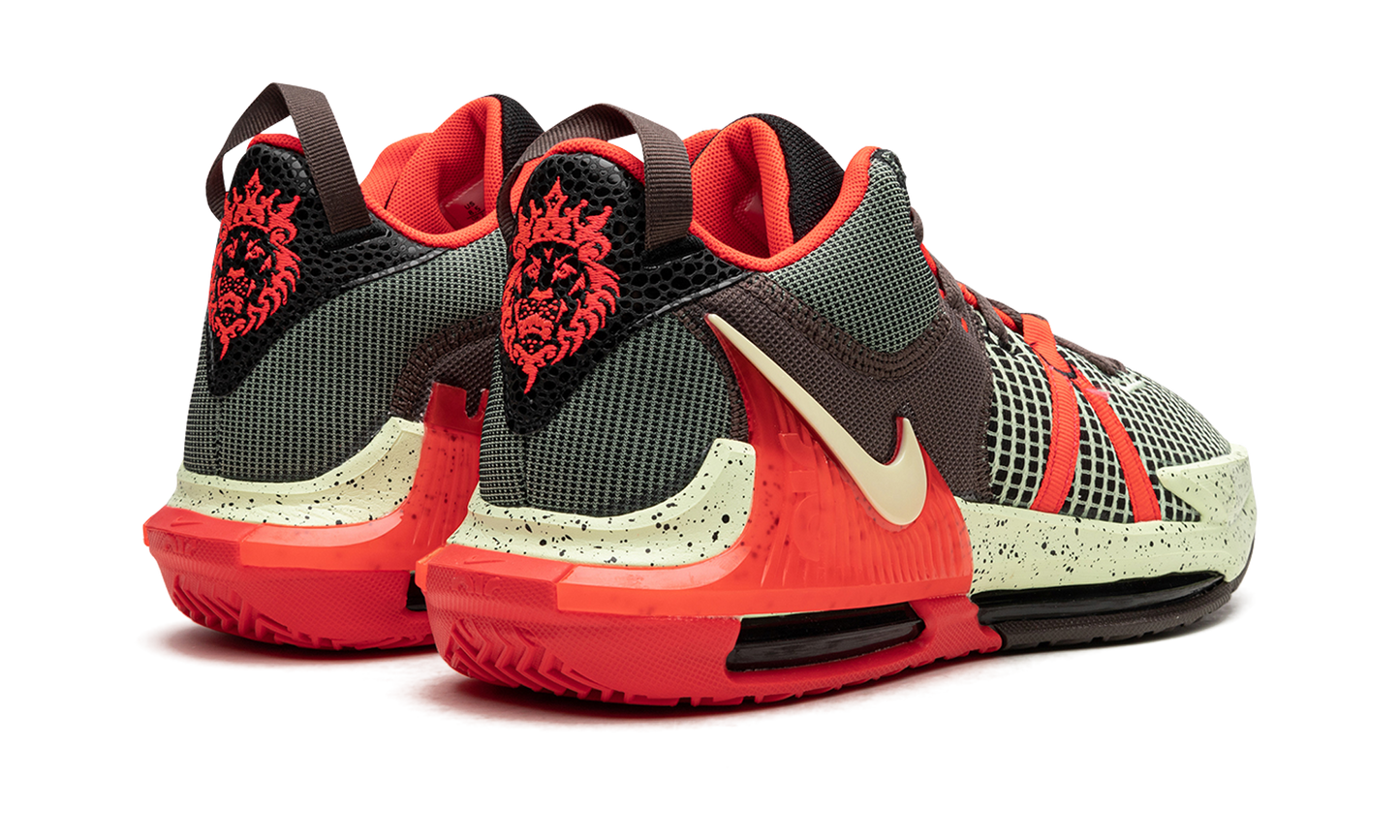 LeBron Witness VII "Alligator"