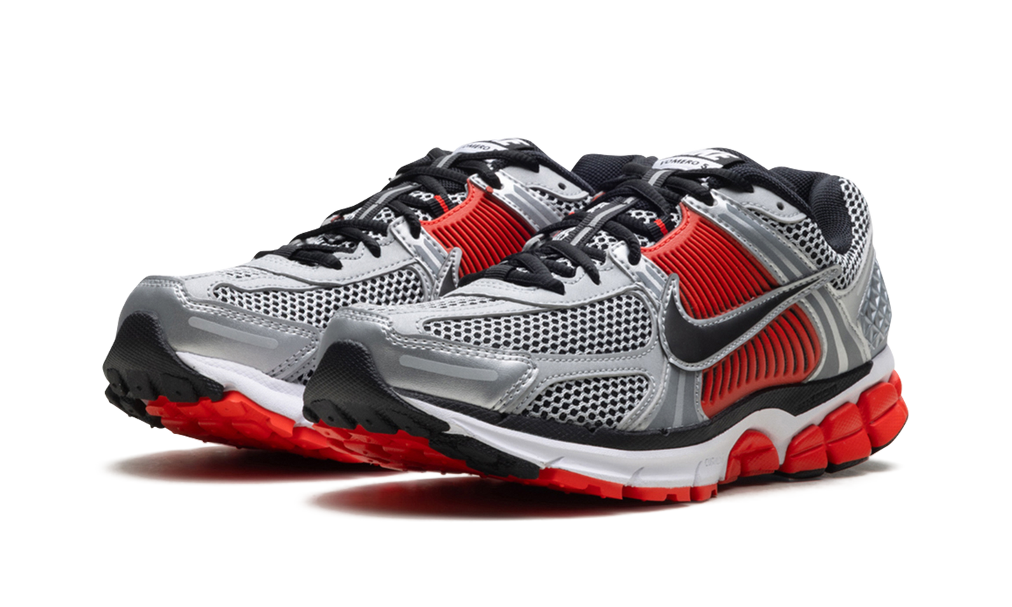 Zoom Vomero 5 "metallic silver black"