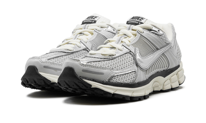 Zoom Vomero 5 "Chrome"