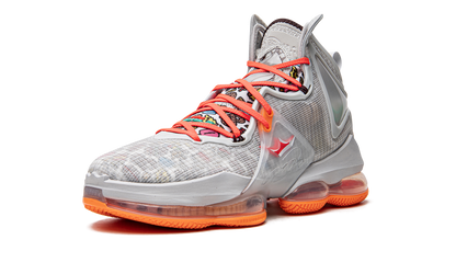 LeBron 19 "Fast Food"