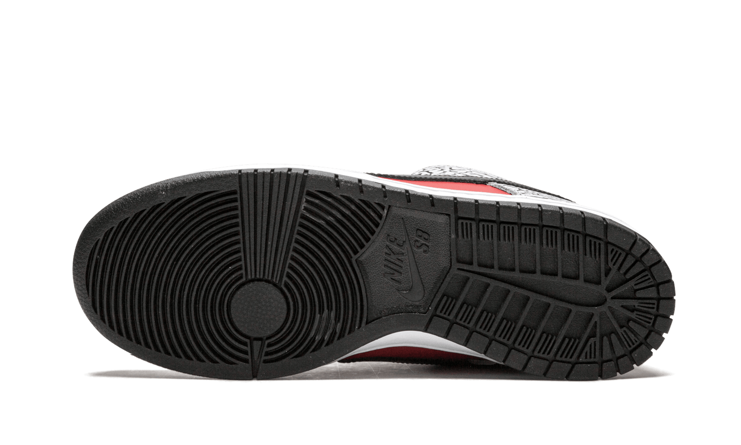 SB Dunk Low Premium "Supreme - Red Cement"