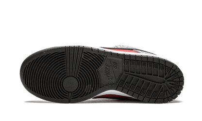 SB Dunk Low Premium "Supreme - Red Cement"