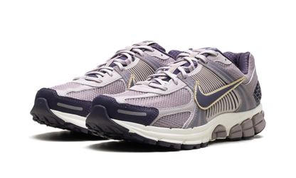 Zoom Vomero 5 "Platinum Violet"
