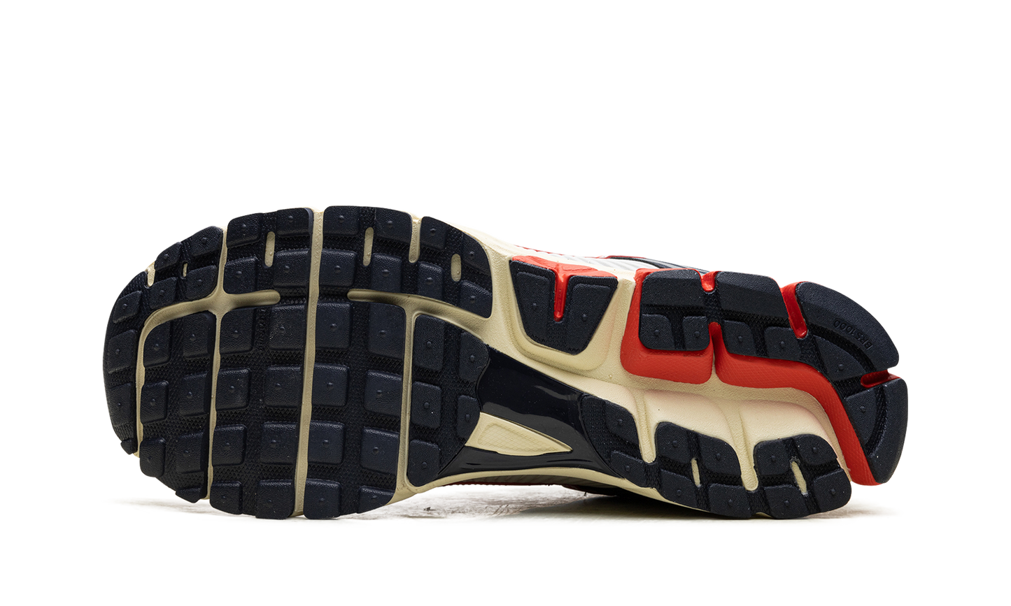 Zoom Vomero 5 "USA"