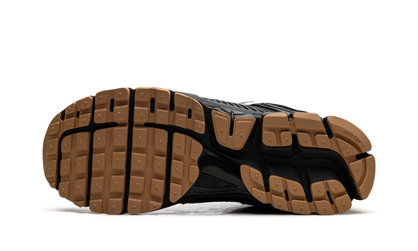 Zoom Vomero 5 "Black Gum"