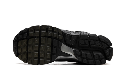 Vomero 5 "Black Sequoia"