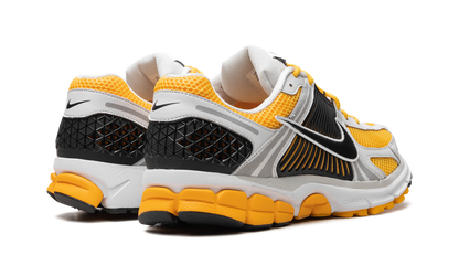 Zoom Vomero 5 "University Gold'"