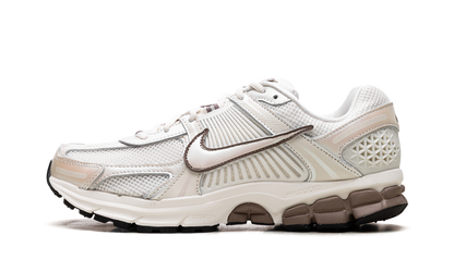 Air Zoom Vomero 5 WMNS "Sail Mink Brown"