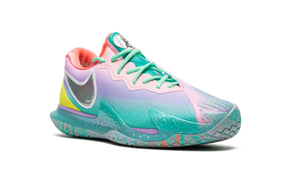 Court Zoom Vapor Cage 4 "Doernbecher 2022"