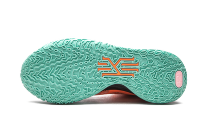 Kyrie 7 EP "Play for the Future"