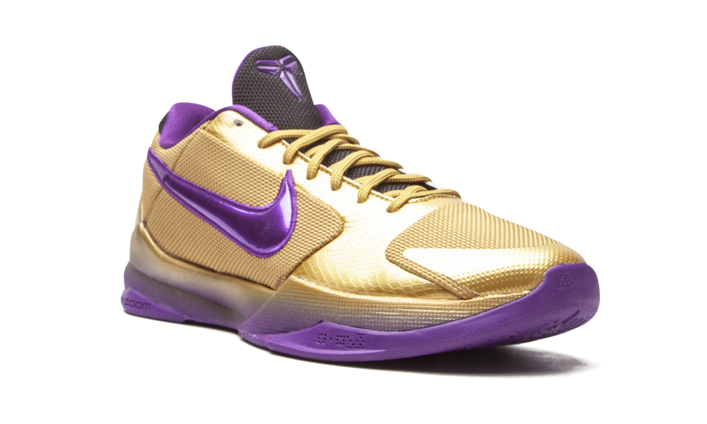 Kobe 5 Protro "Undefeated - Hall of Fame"