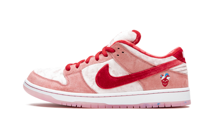 SB Dunk Low Pro "StrangeLove"