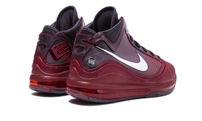 Air Max Lebron 7 Retro "Christmas 2019"