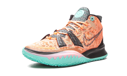 Kyrie 7 EP "Play for the Future"
