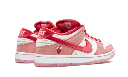 SB Dunk Low Pro "StrangeLove"