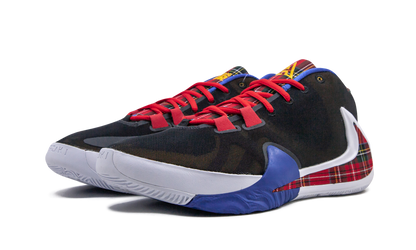 Zoom Freak 1 AS "Employee of the Month"